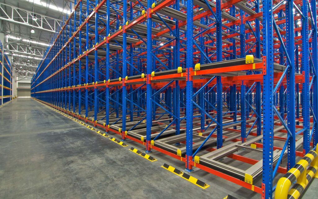 pallet storage racking system for storage distribution center